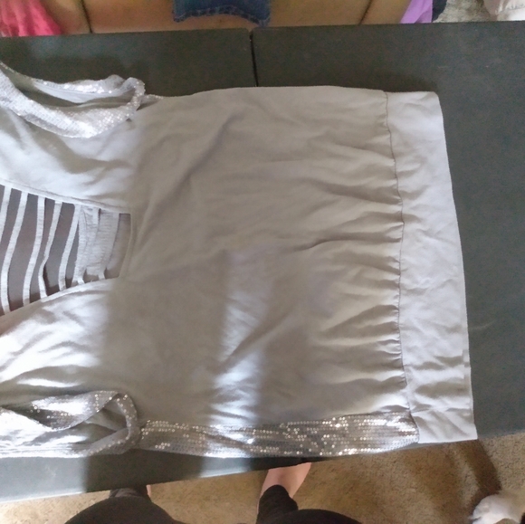 Shirts - Picture 7 of 16